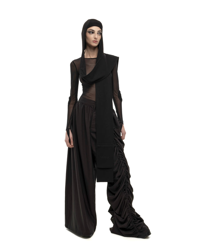 RETENTION BLACK HAT WITH EXTENDED LONG SCARF PANEL