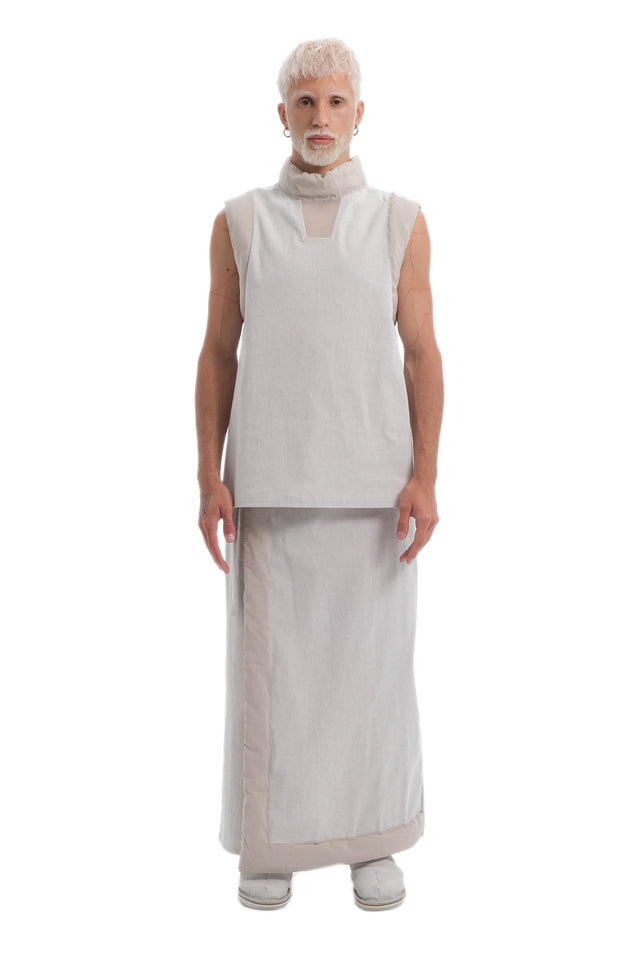 EARS TO EAR(TH) BEIGE SLEEVELESS HIGH-NECK TOP