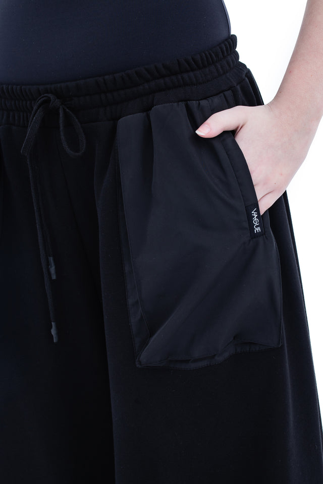 RUN(A)WAY BLACK WIDE-LEG OVERSIZED ADJUSTABLE PANTS