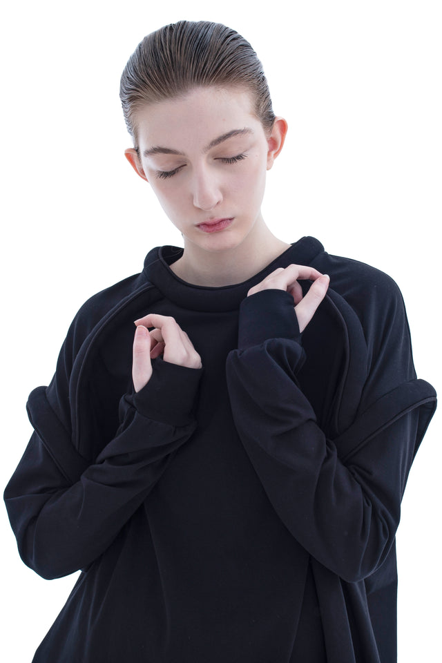 RUN(A)WAY LONG SLEEVE OVERSIZED PUFFER TOP