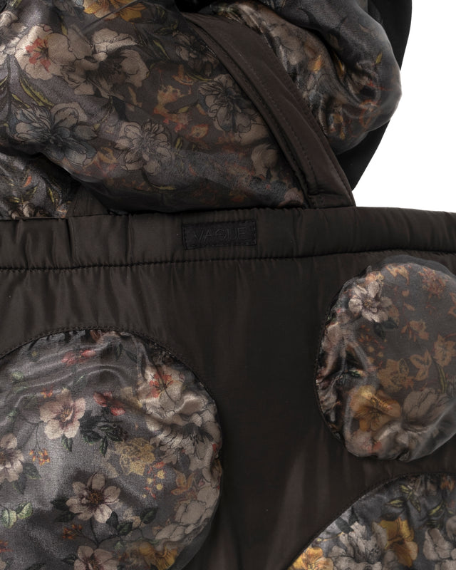 RETENTION FLOWER-TEXTURED BLACK PADDED TOTE BAG