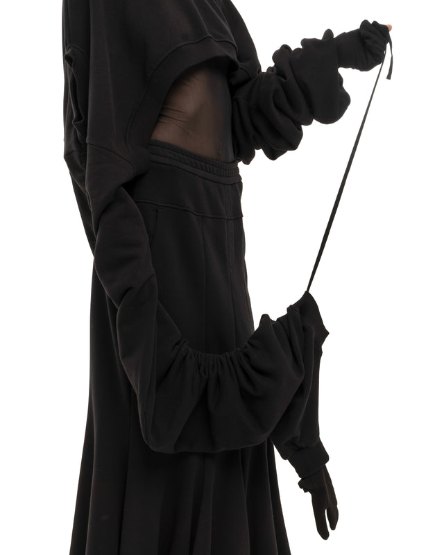 RETENTION BLACK CROPPED SWEATSHIRT WITH EXAGGERATED LONG SLEEVES WITH TABI GLOVES