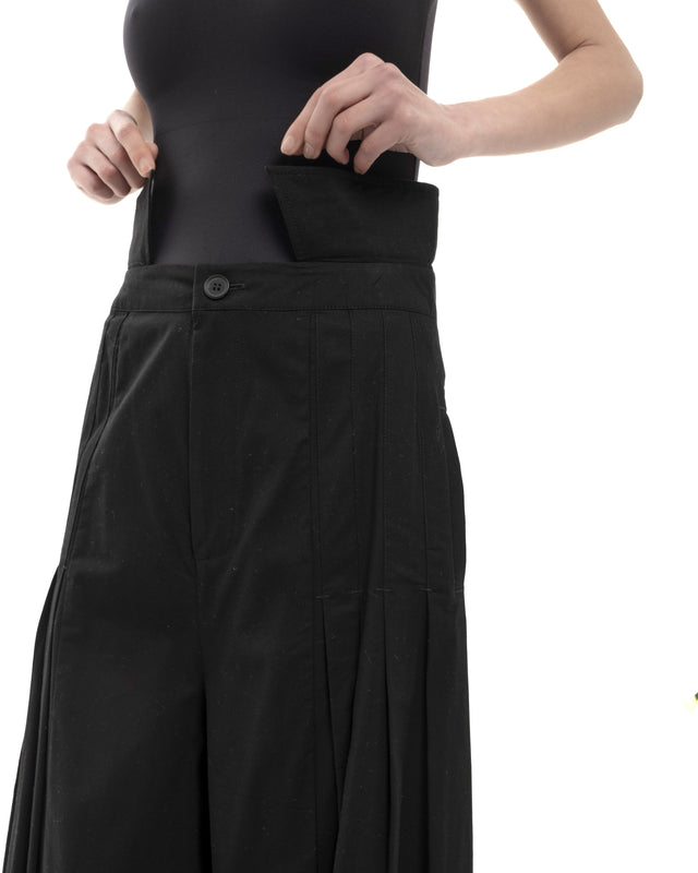 RETENTION BLACK WIDE-LEG A SKIRT-LIKE SILHOUETTE TROUSERS