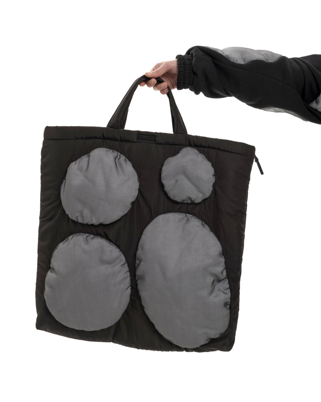RETENTION WHITE CIRCLES PUFFER TOTE BAG