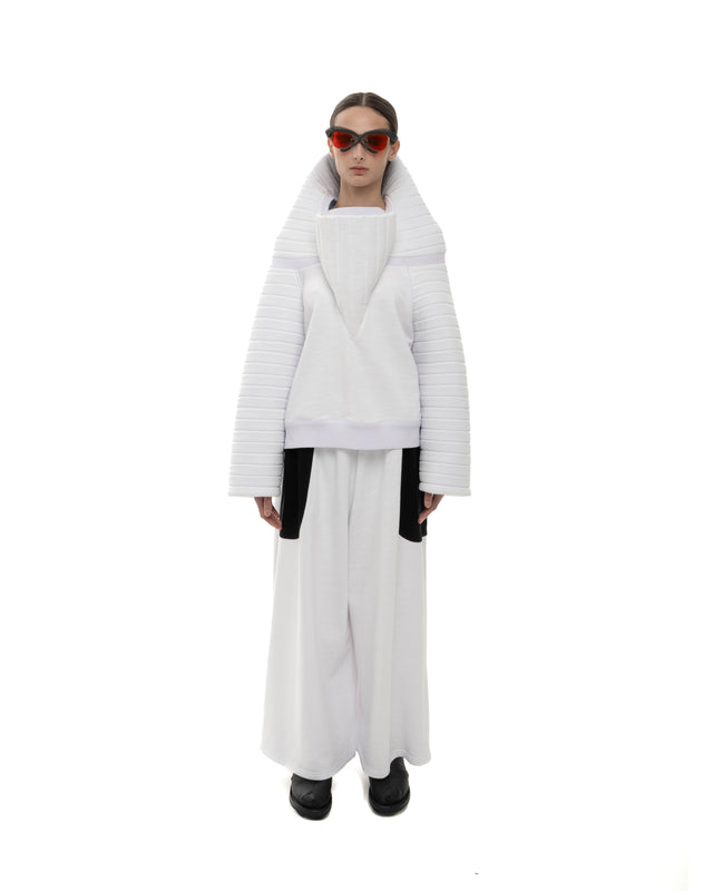 RETENTION WHITE PADDED QUILTED OVERSIZED SWEATSHIRT