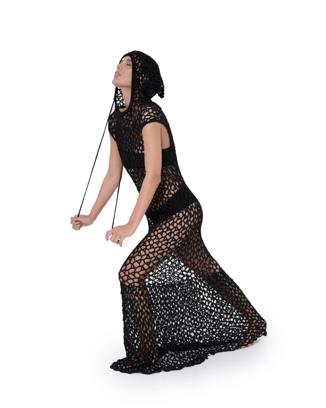 ÉTHER CROCHET BLACK HOODED MAXI DRESS