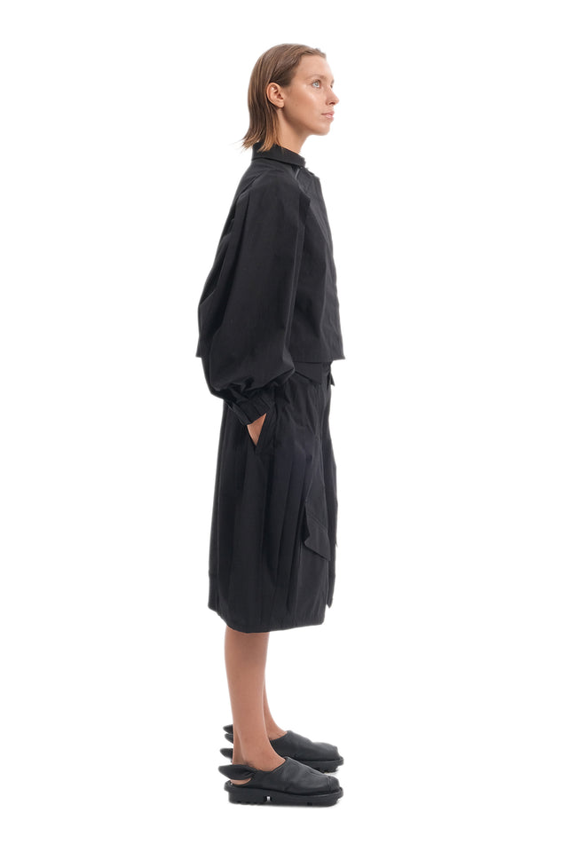 EARS TO EAR(TH) CROPPED OVERSIZED BUTTON-UP BLACK JACKET