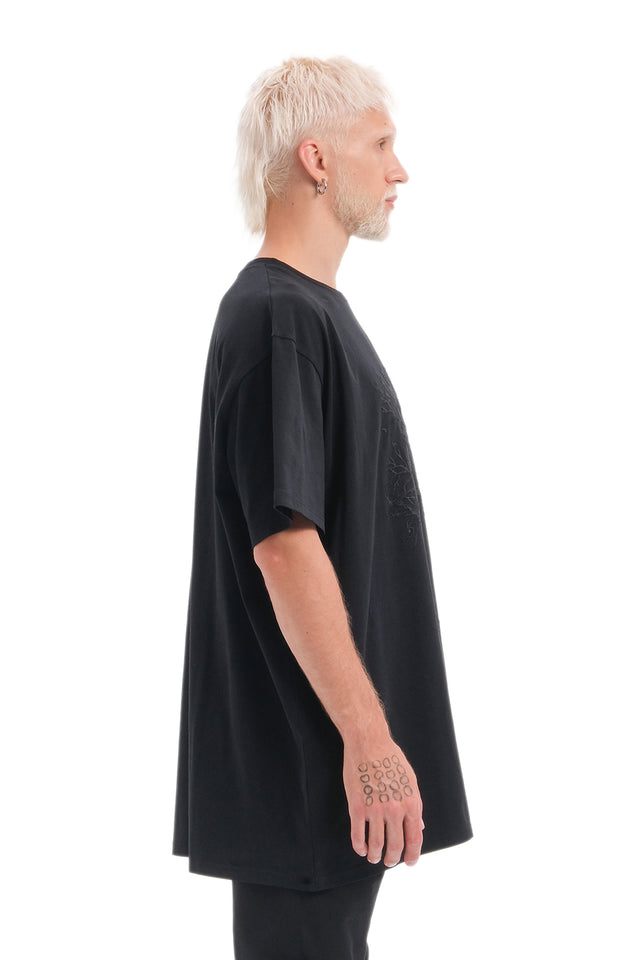 EARS TO EAR(TH) TREE EMBROIDERED OVERSIZED BLACK TEE