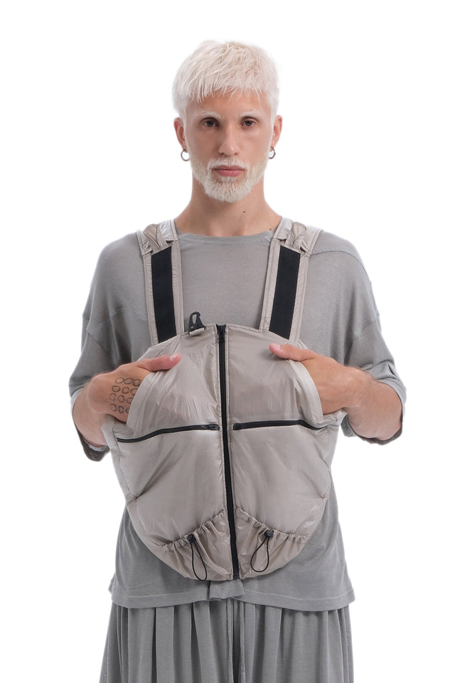 EARS TO EAR(TH) GREY NYLON VEST BAG