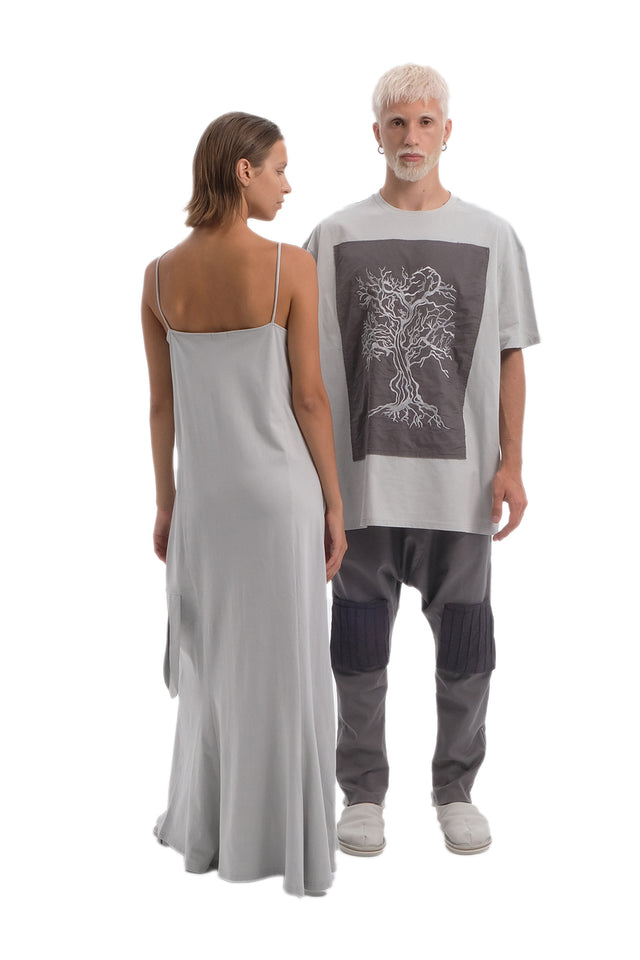 EARS TO EAR(TH) TREE EMBROIDERED OVERSIZED LIGHT GREY TEE