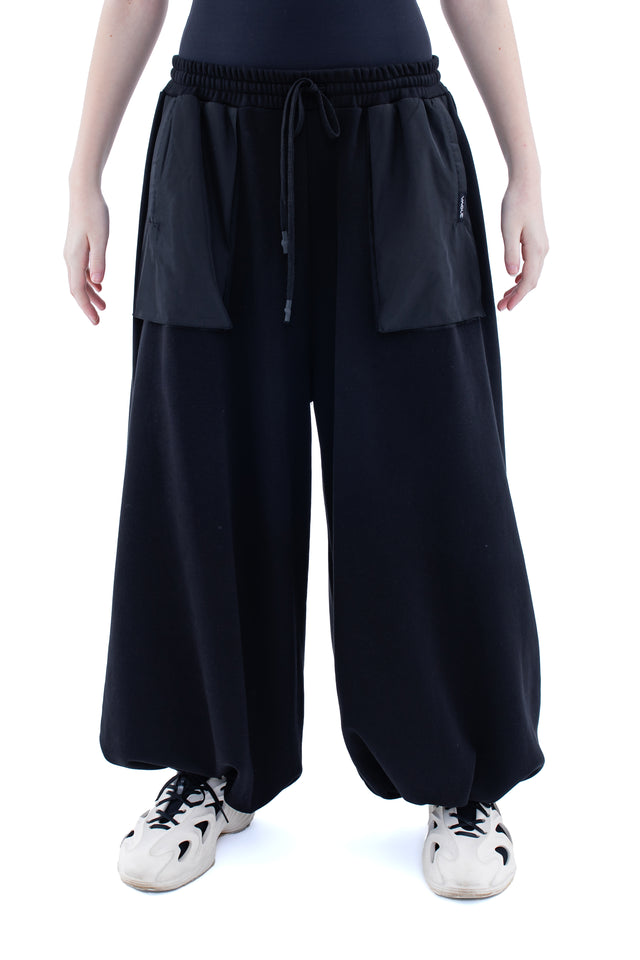 RUN(A)WAY BLACK WIDE-LEG OVERSIZED ADJUSTABLE PANTS